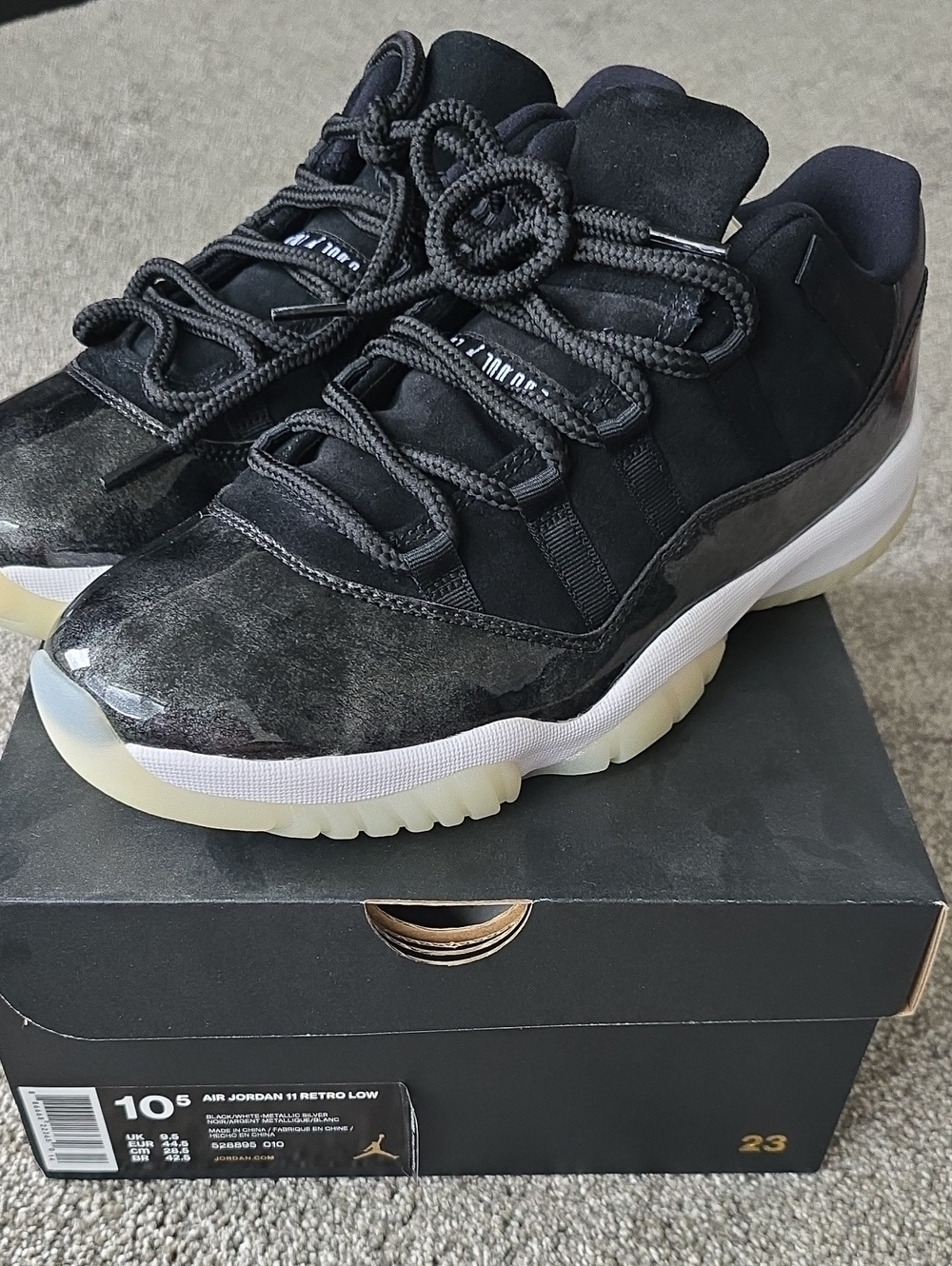 Air Jordan 11 Retro Low Sz 10.5